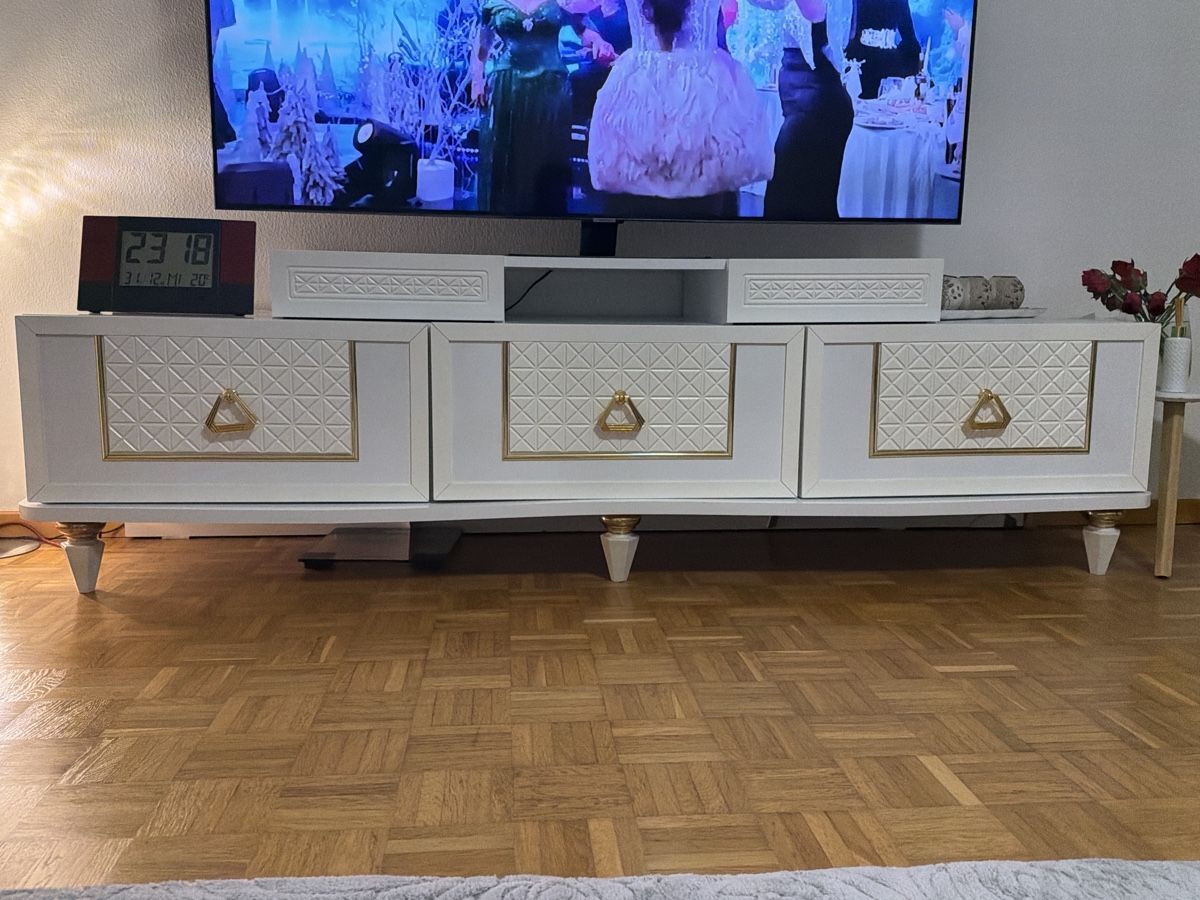 TV Möbel: Fernsehmöbel – Gebraucht aus Wangs von blerina.b