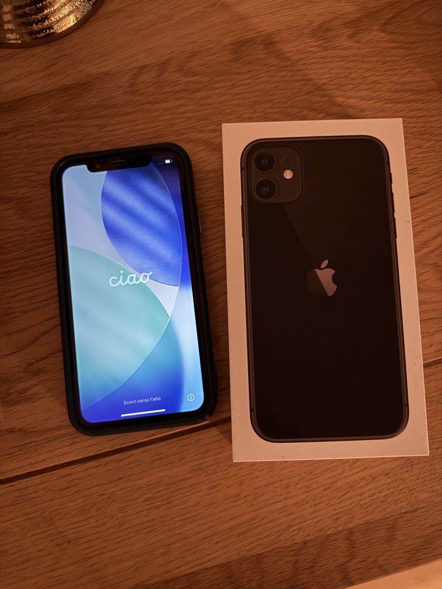 Apple Handys / Smartphones: Iphone 11 64GB schwarz  – Gebraucht aus Füllinsdorf von Nistelroy 1