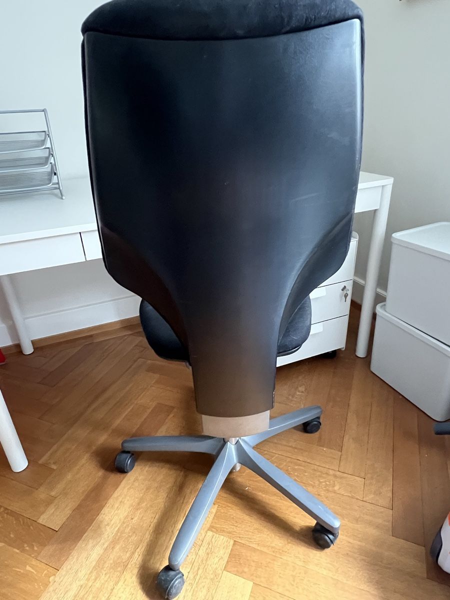 Giroflex Sedie: GIROFLEX 64 Burostuhl Schwarz – Usato da Schaffhausen venduto da vandemonian 1