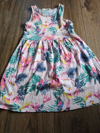 Kleid Mädchen Papageienmuster 122/128 H&M Sommerkleid 