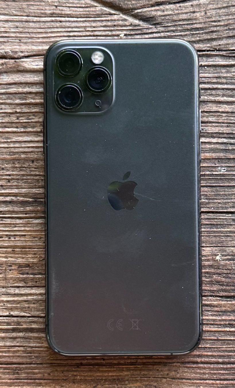 Apple Portables: Apple iPhone 11 Pro Space Grau 64GB – D'occasion à Safnern par Avalona_07 1