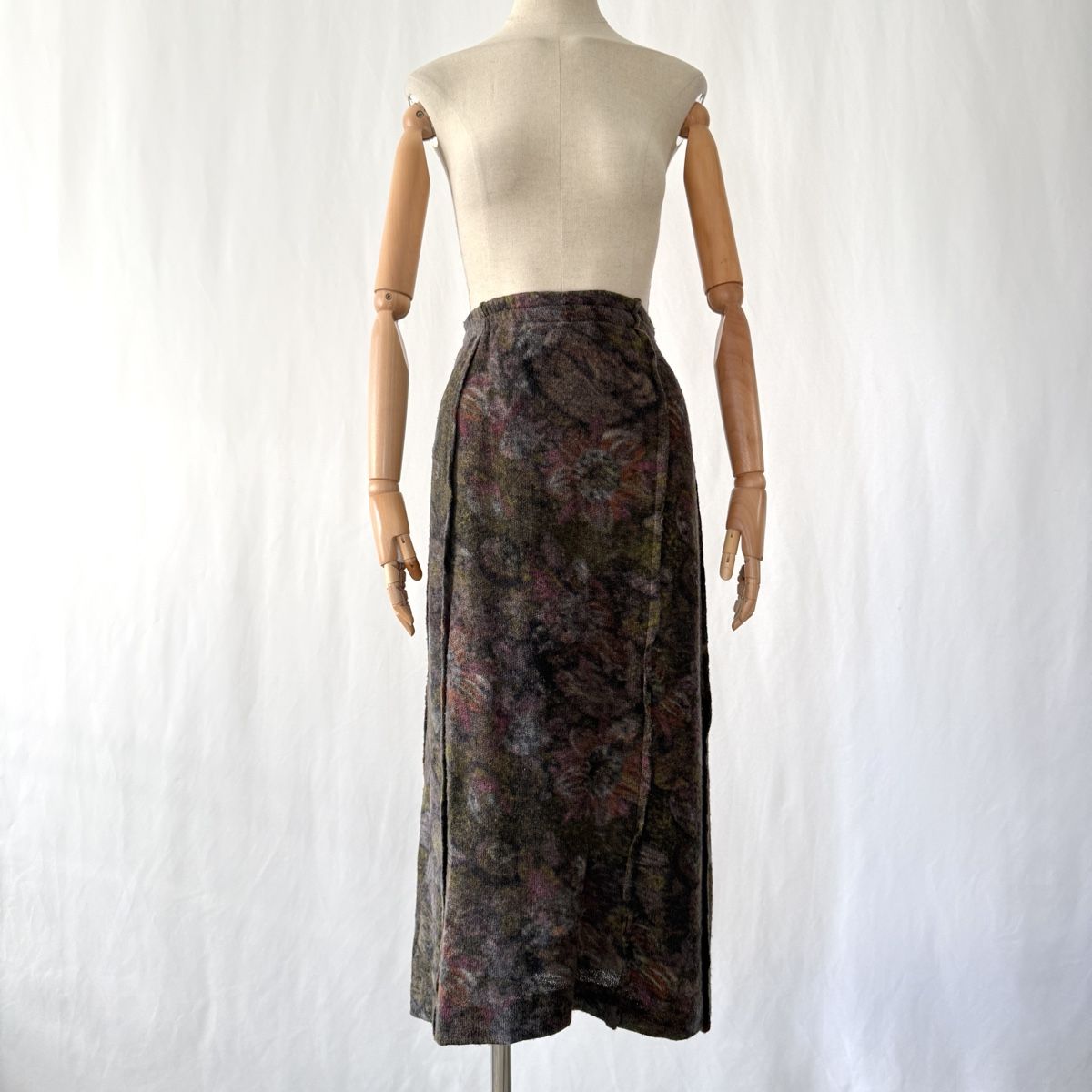 Rundholz Gonne: RUNDHOLZ Wool Skirt – Nuovo (secondo la descrizione) da Emmen venduto da Nightingale_2022 1