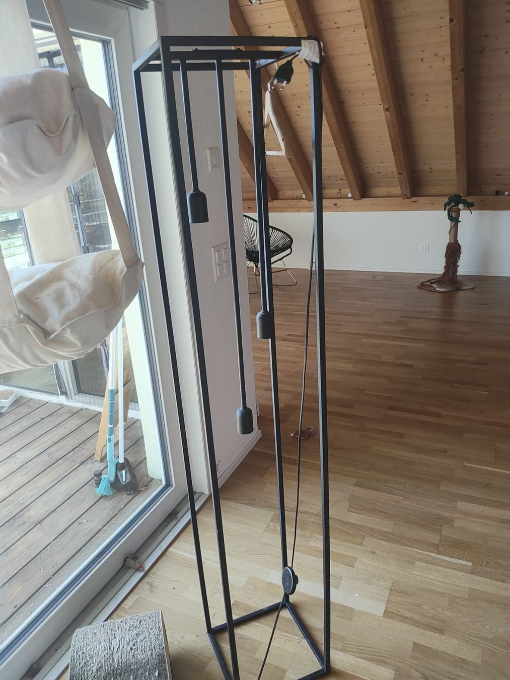 Lampes: Moderne Stehlampe, schwarz – D'occasion à Heimenhausen par mff_mr8x