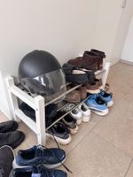 Schuhregal aus Holz – Platzsparend, sehr guter Zustand