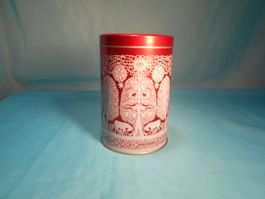 Kambly Blechbüchse rot, Ueli Hofer, Scherenschnitt