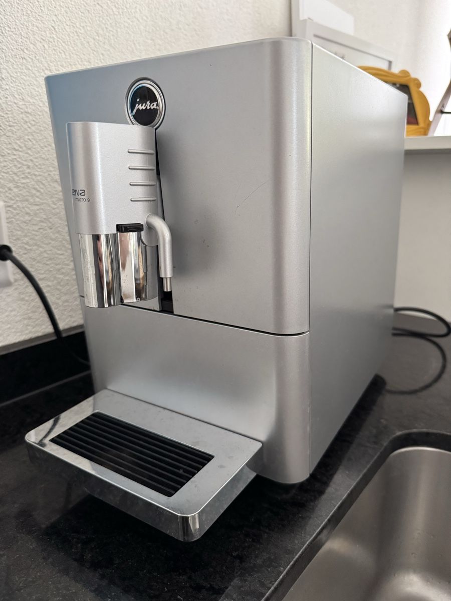 Jura Machines à café & Machines à expresso: Jura Ena micro 9 – D'occasion à Gränichen par snappy89 2