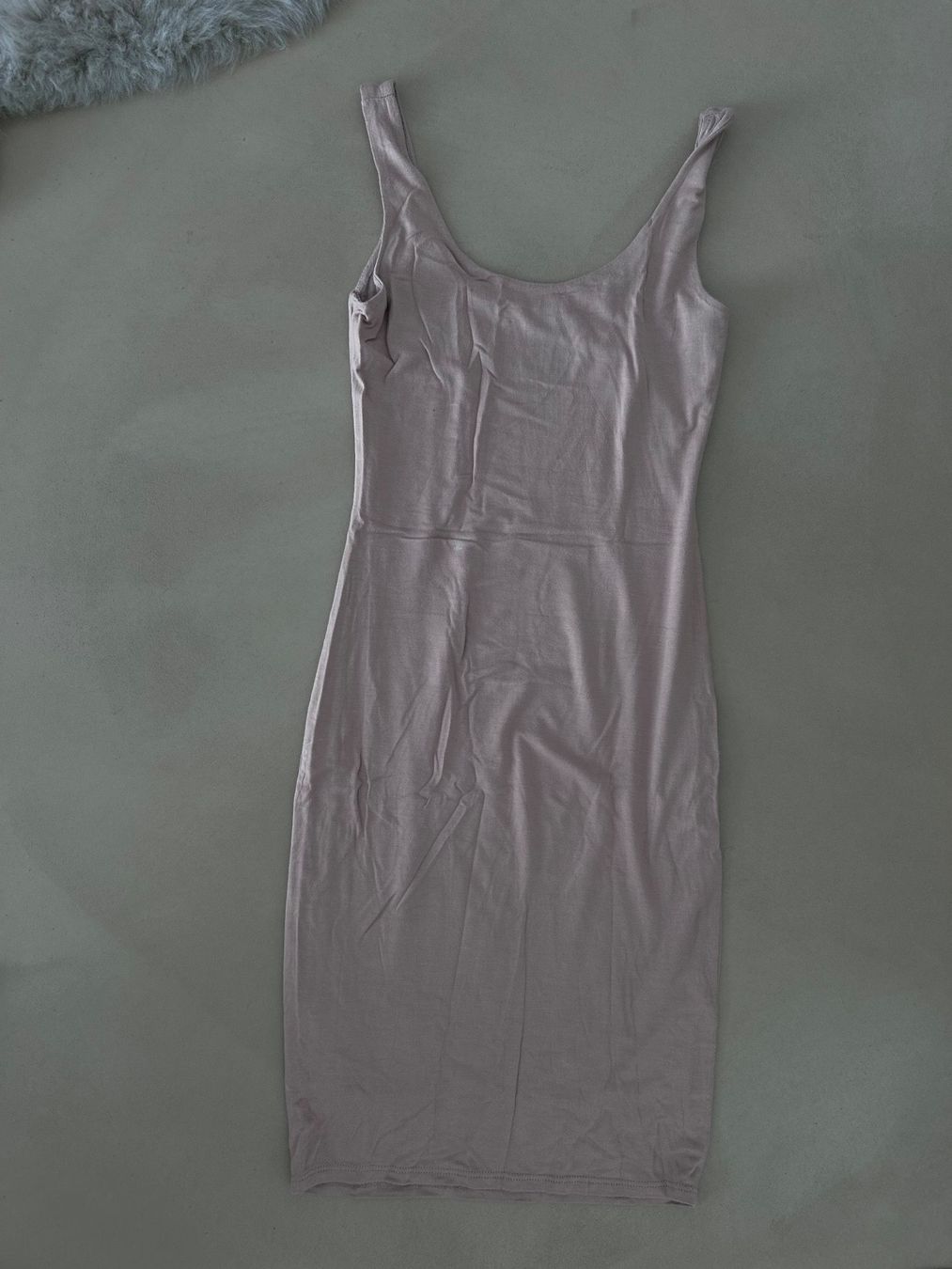 Vestiti: Beige dress – Usato da Belp venduto da jan_6yvx