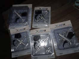 5 Flugzeugmodelle im Lot