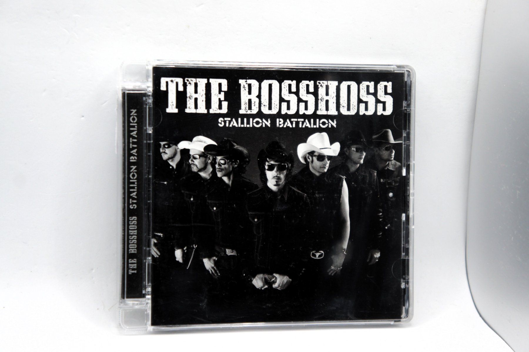 CD: CD The BossHoss – Stallion Battalion – Usato da Ernetschwil venduto da luisvonerni