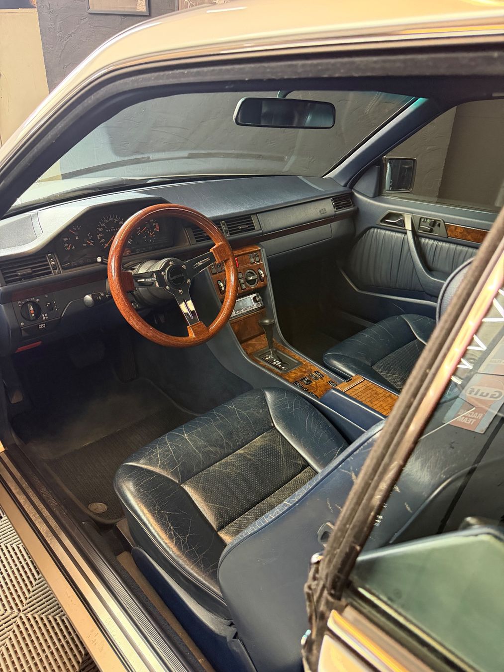 Mercedes-Benz Automobili: Mercedes 300CE 24V C124 – Usato da Bronschhofen venduto da SezoCarsector 1