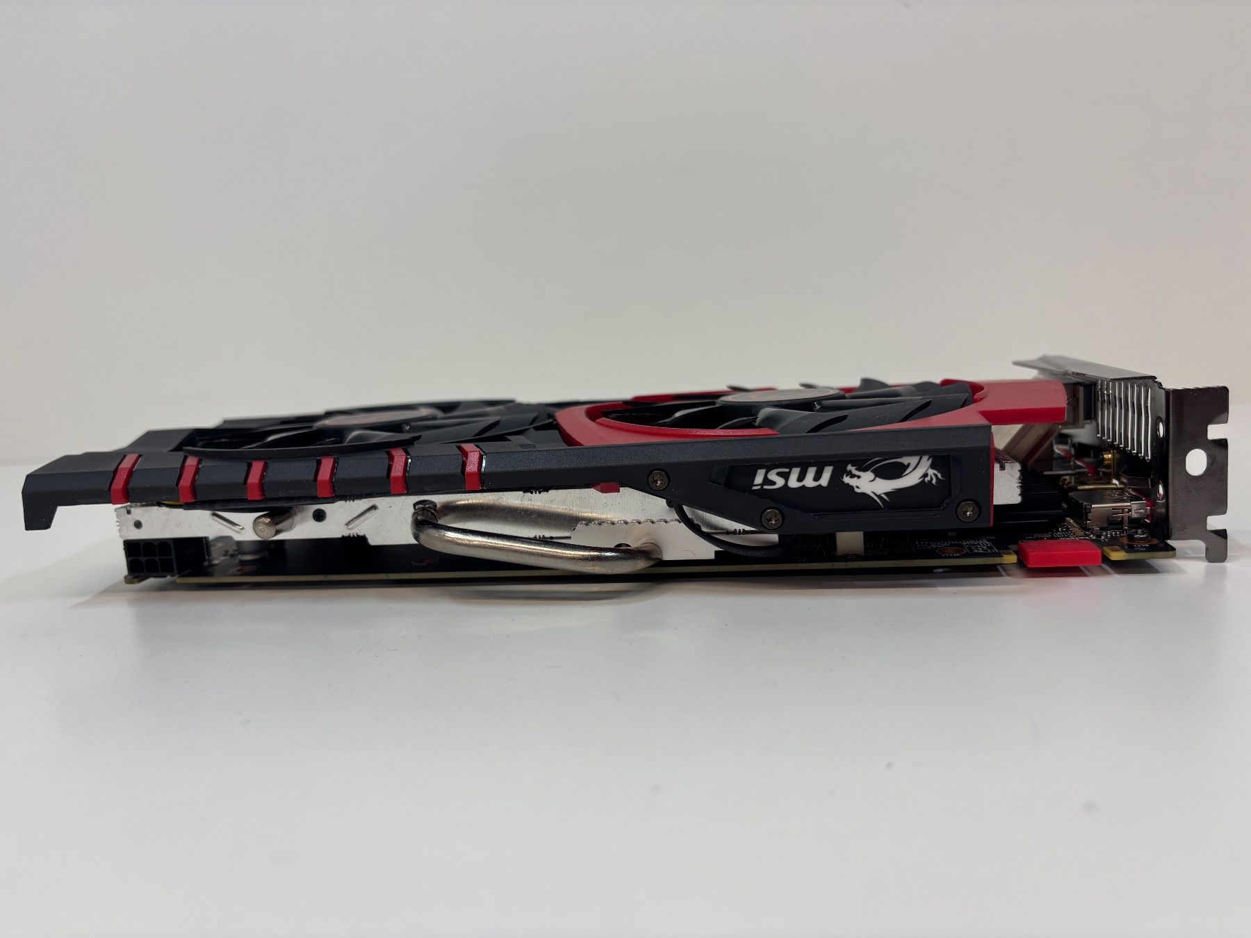 MSI Schede grafiche: Grafikkarte MSI GeForce GTX 950 2GB – Usato da Lachen SZ venduto da alcom-electronics 2