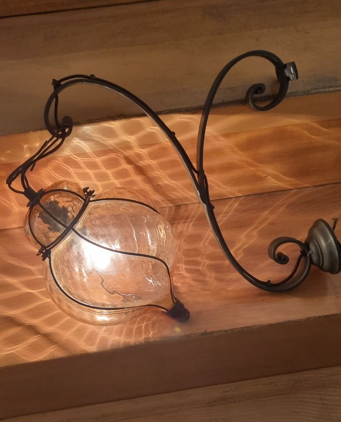 Lampen: Elegante Klassische Wandleuchte – Gebraucht aus Basel von Jcva 8