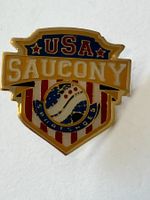 1 Pin USA Saucony