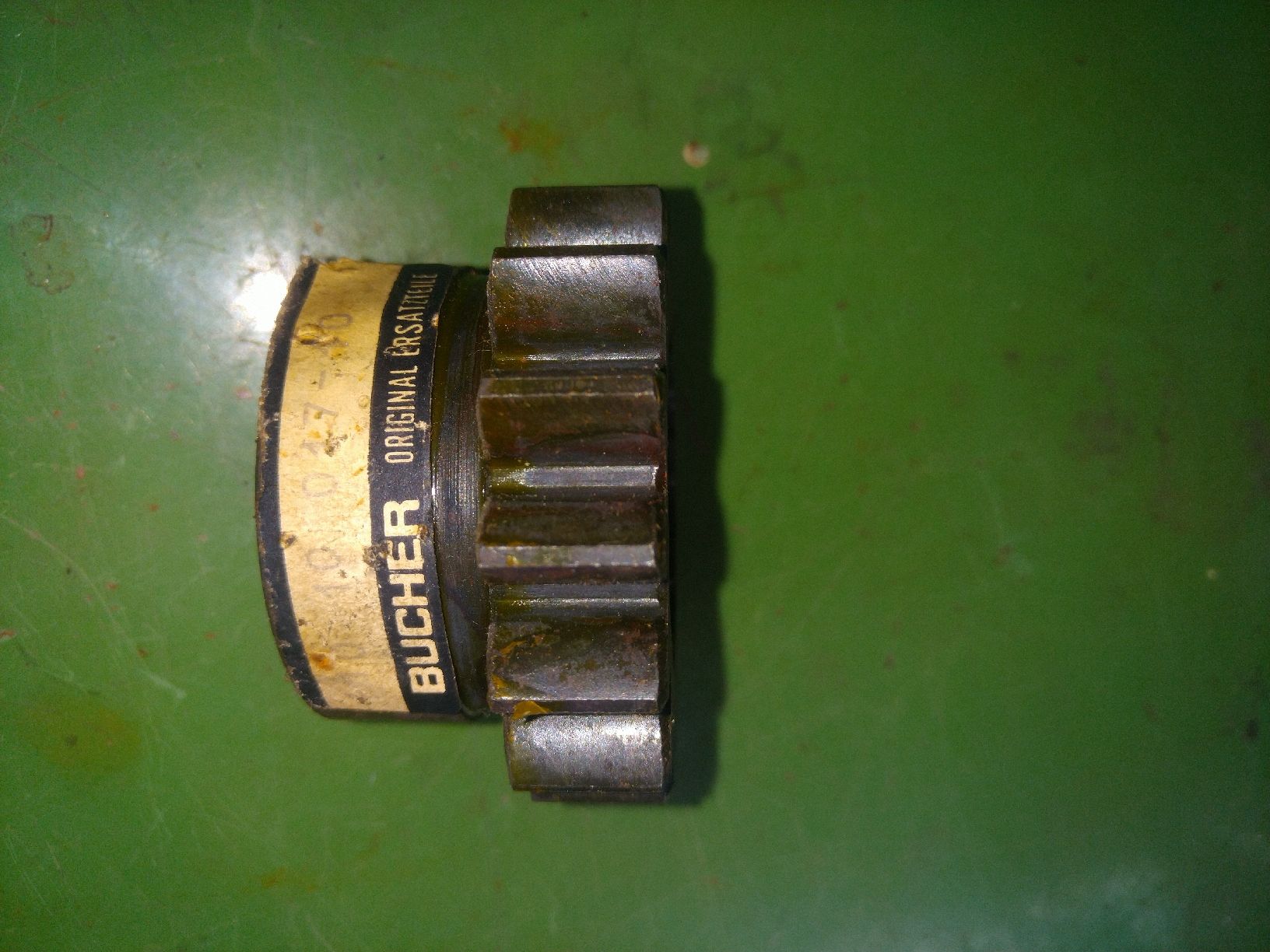 Bucher Trattori: Oldtimer Bucher D1800 D2000 D4000 Zahnrad Getriebe T10017A – Nuovo e nell'imballaggio originale da Trub venduto da Eneah