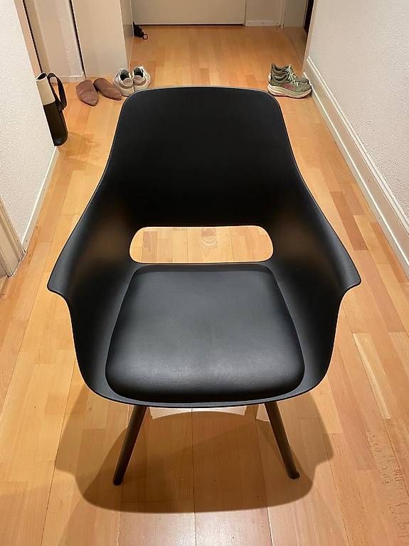 Stühle: 8x Designer Stühle schwarz – Gebraucht aus Erlenbach ZH von TabsyB 1