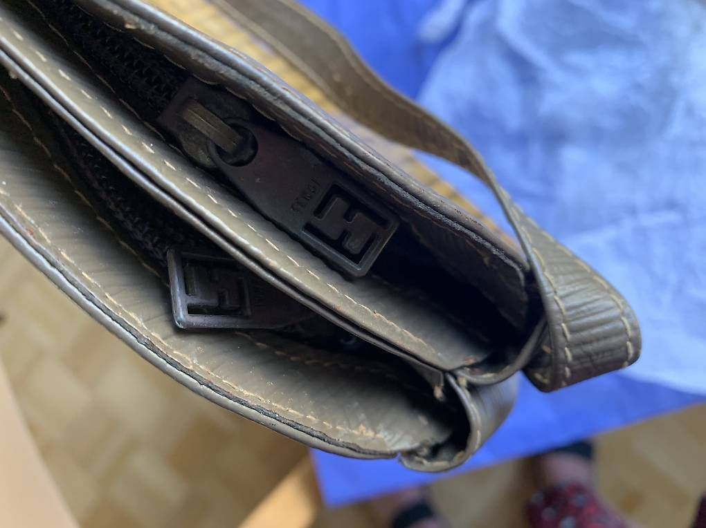 Borse da donna: Original Fendi Umhänge-Tasche, Leder-Textil – Usato da Zürich venduto da Rotgruen 4