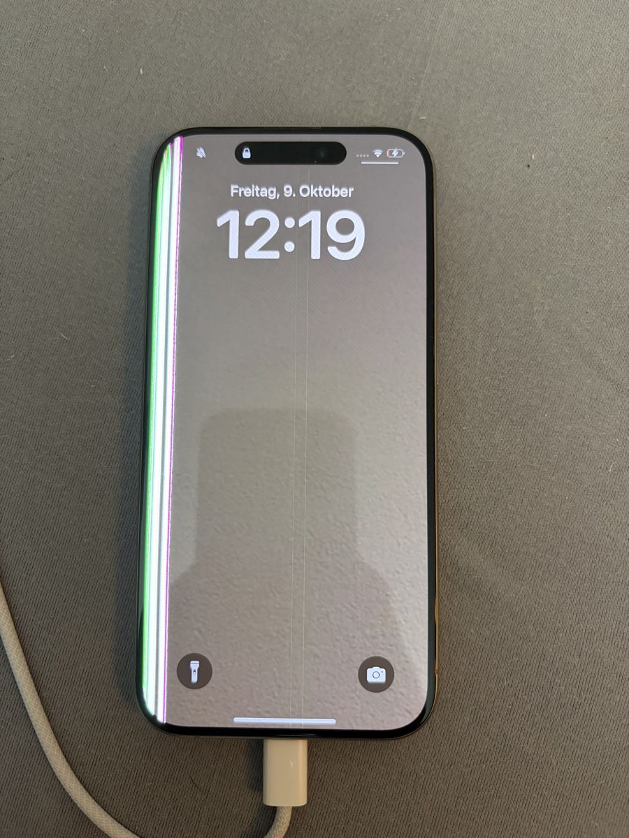 Apple Handys / Smartphones: iPhone 15 Pro, 256 GB – Gebraucht aus Ilanz von kri_6sg6 1