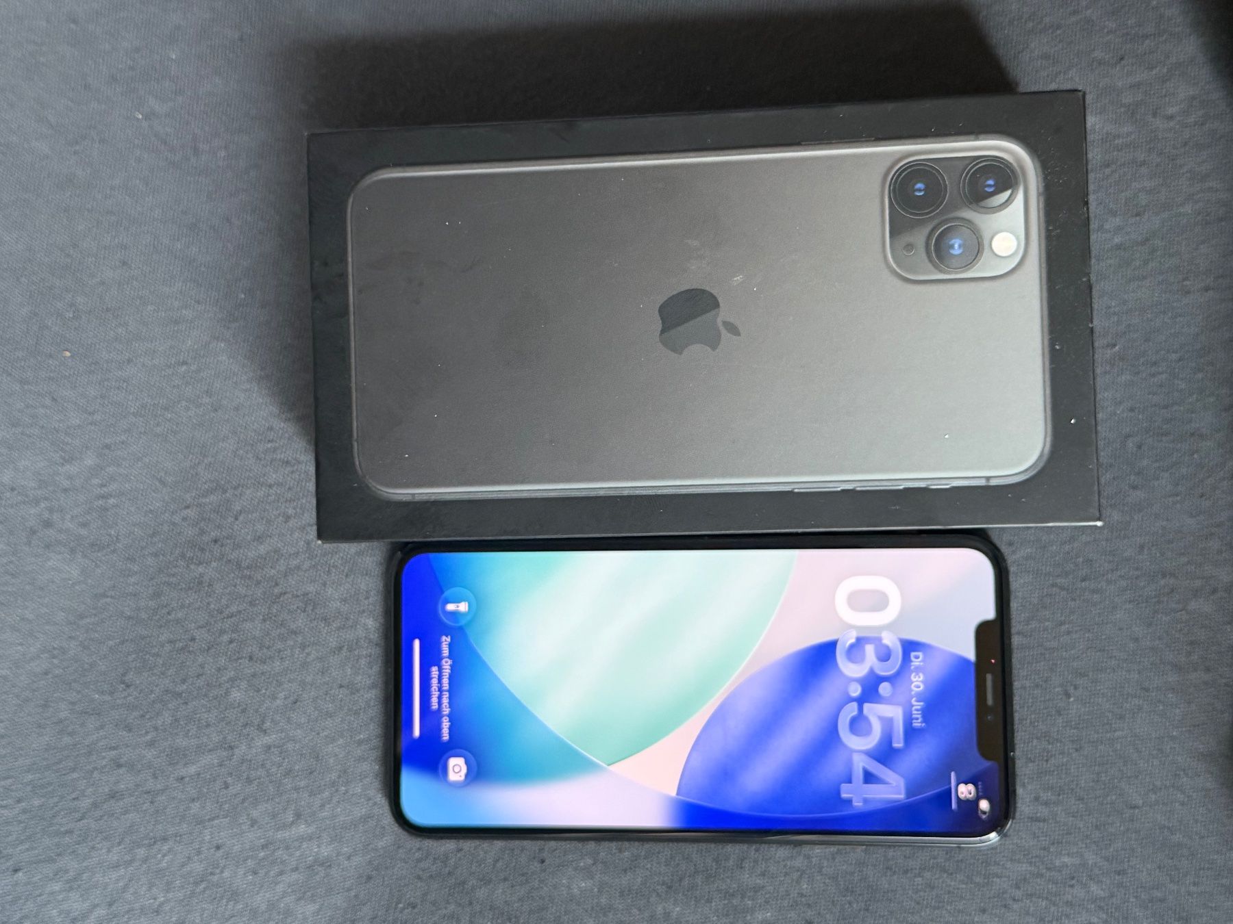 Apple Telefoni cellulari / Smartphones: iPhone 11 Pro Max, 64GB – Usato da Liebefeld venduto da den_6z6l