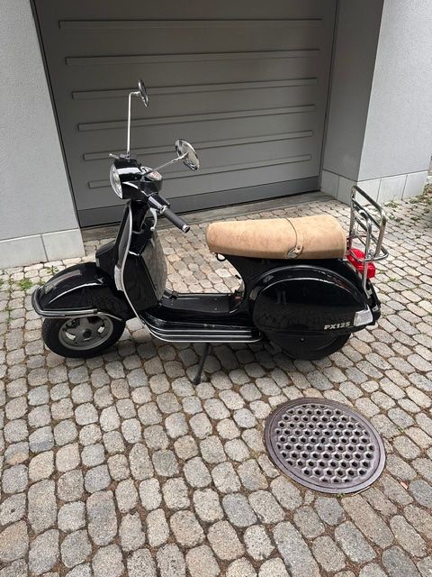 Piaggio Scooter: Piaggo Vespa PX 125 E – Usato da Zürich venduto da cheuer 1