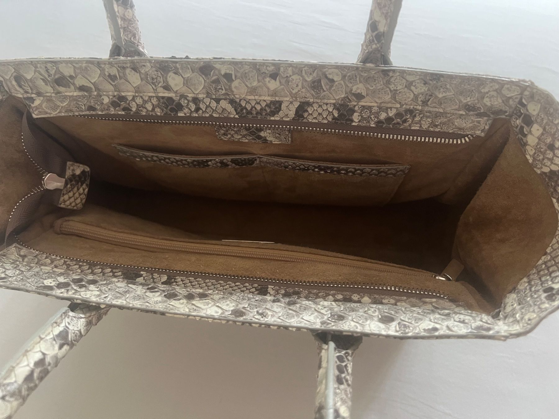 Sacs femmes: Handtasche von CAPE COBRA aus echtem Pythonleder - WIE NEU! – Neuf (Voir description) à Uitikon Waldegg par Voile 5