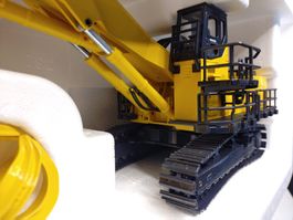 Komatsu PC11OOLC-6 von JOAL in 1:50. BAGGER