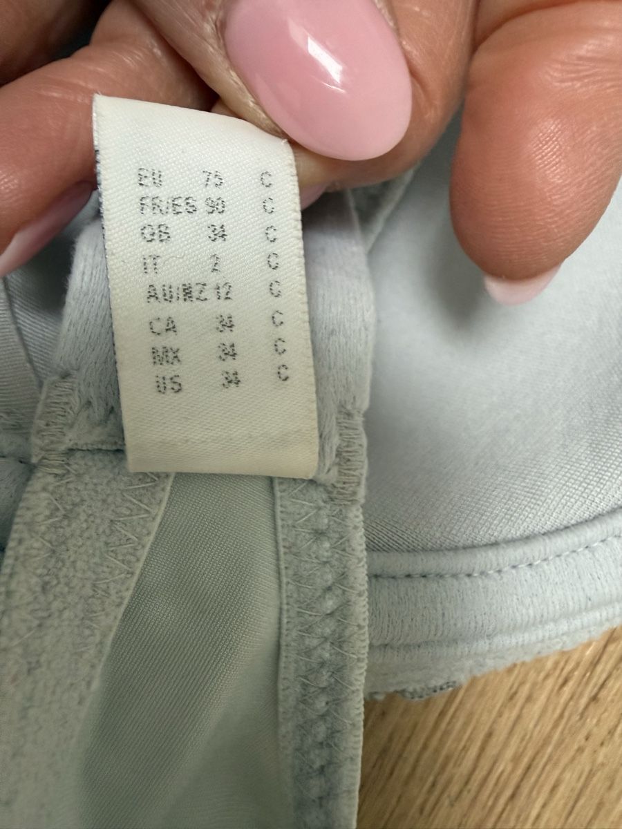 Triumph Altra biancheria intima: Triumph Bügel BH, Grösse 75 C, Hellgrau mit Spitze, Top! – Usato da Hergiswil NW venduto da Labello01 3