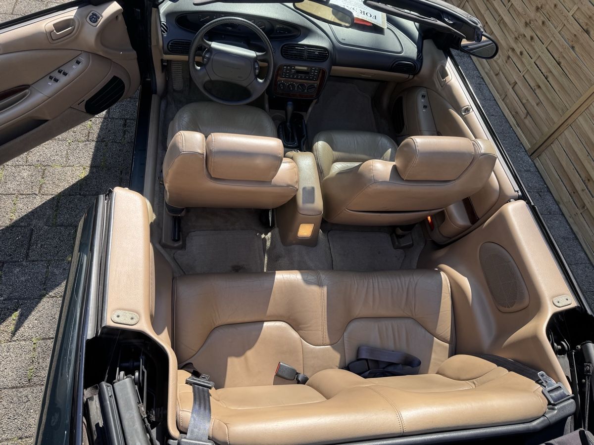 Chrysler Automobili: Chrysler Stratus cabriolet 2.5 automatique – Usato da Veyrier venduto da Chessmann_Douane1255 4