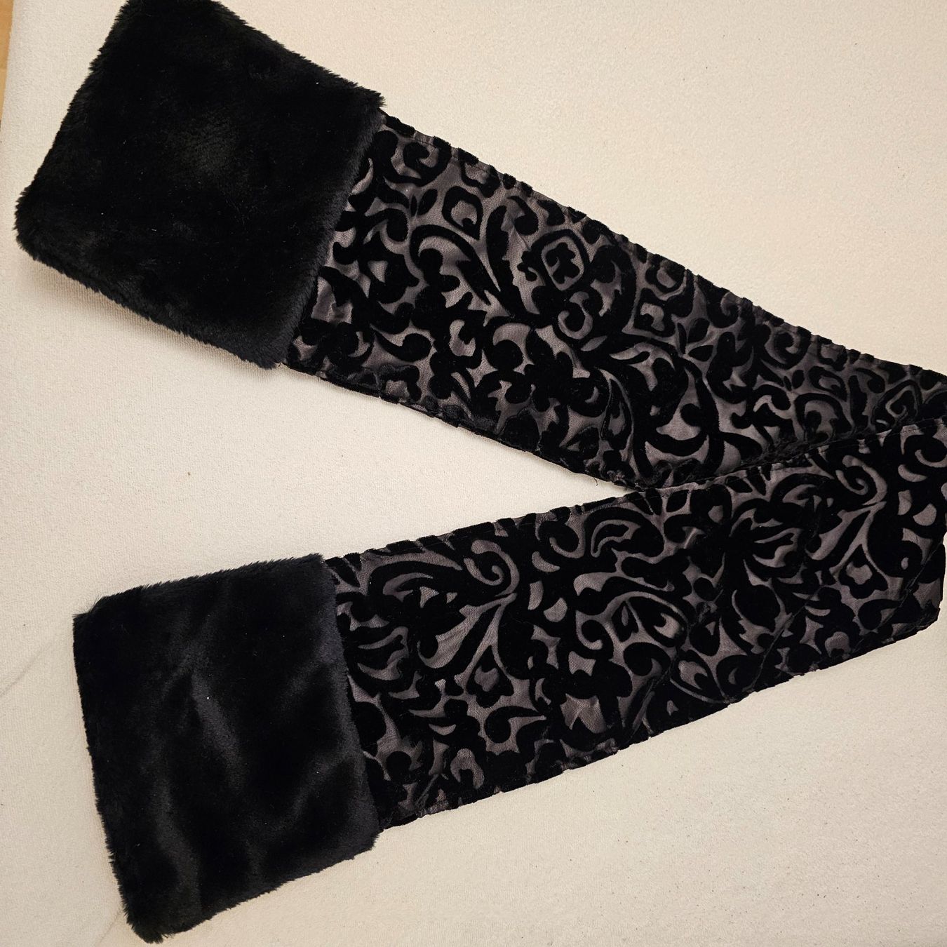 Foulards, Tücher & Schals: ENDET. Set schal und Hut Endet – Neu und originalverpackt aus wolfhalden von 46464646 2