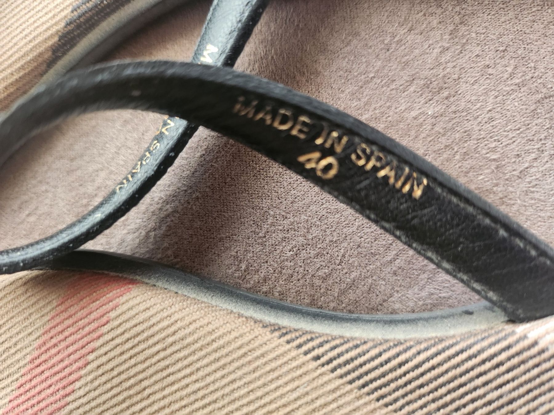 Burberry Chaussures femmes: Burberry " Flip Flops. Gr.40 – D'occasion à Dietikon par Oxana01 2