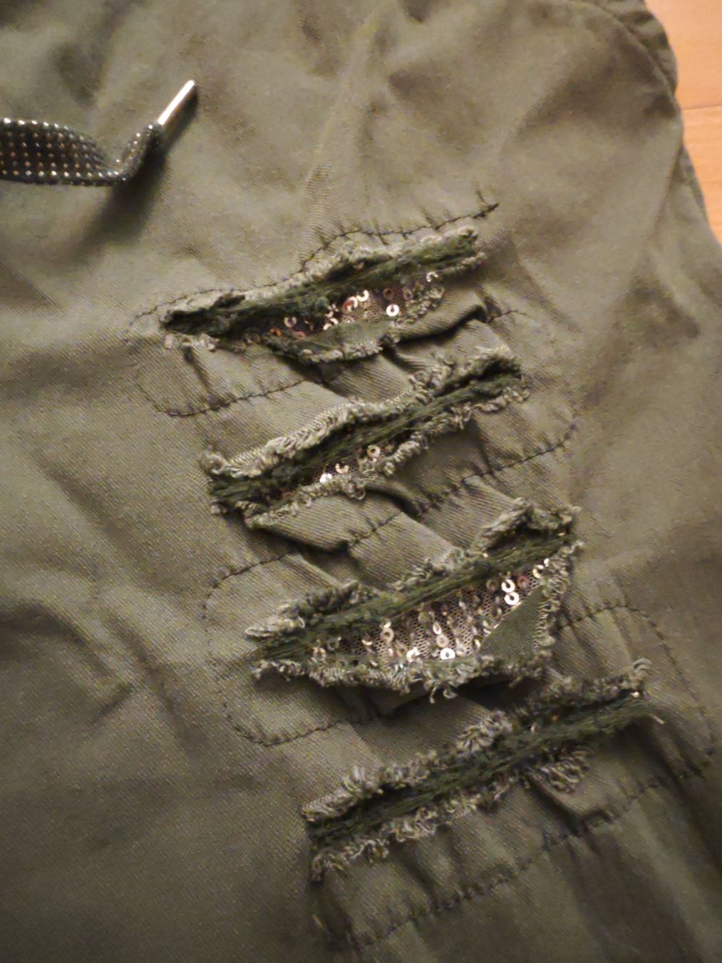 Pantaloni: Elastische Shorts – Usato da Sissach venduto da sasocla 1