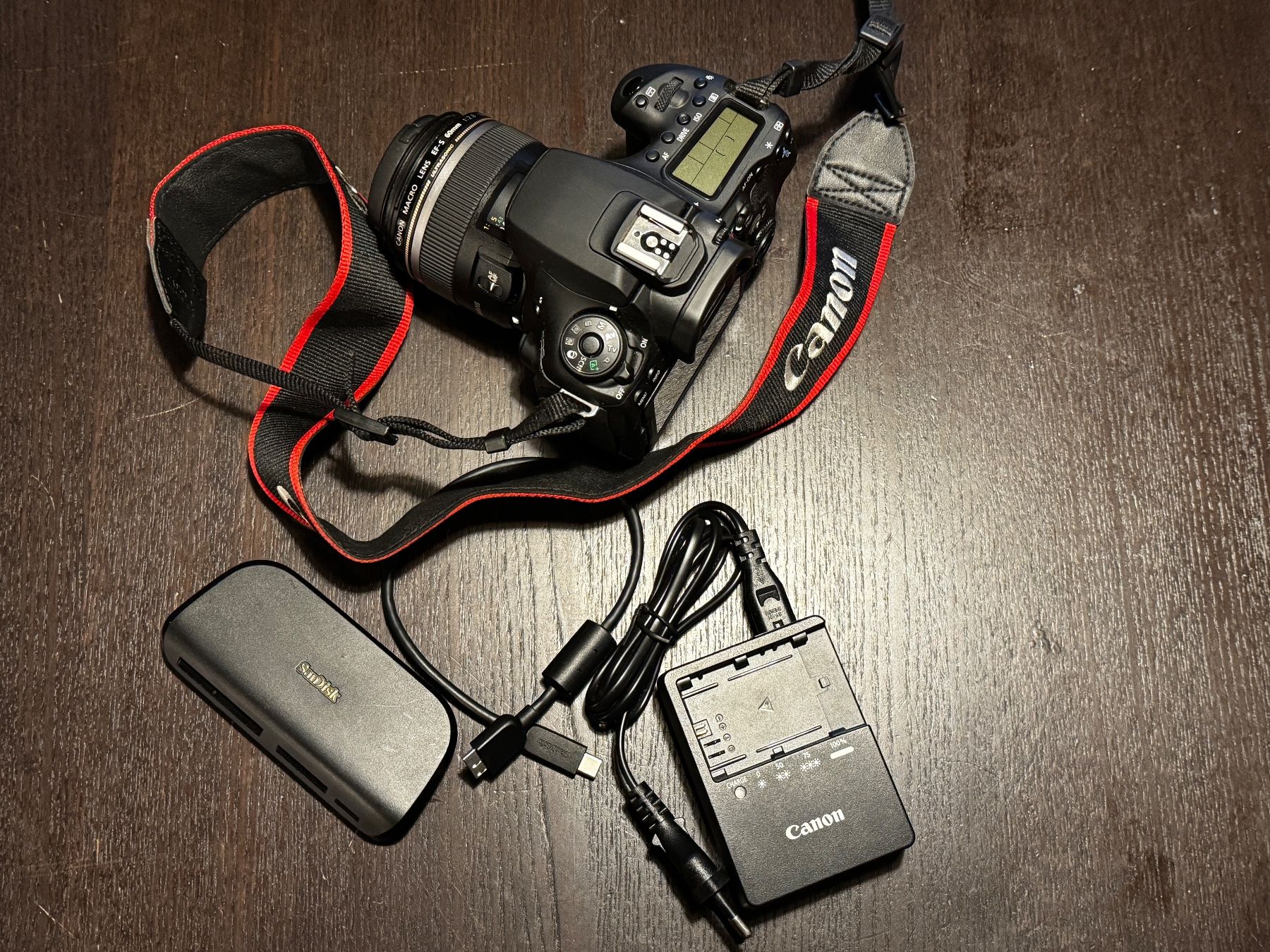 Canon Appareil photo: Kamera Canon EOS 90D, Objektiv EFS 60mm – D'occasion à Trimstein par sab_j6rf 6