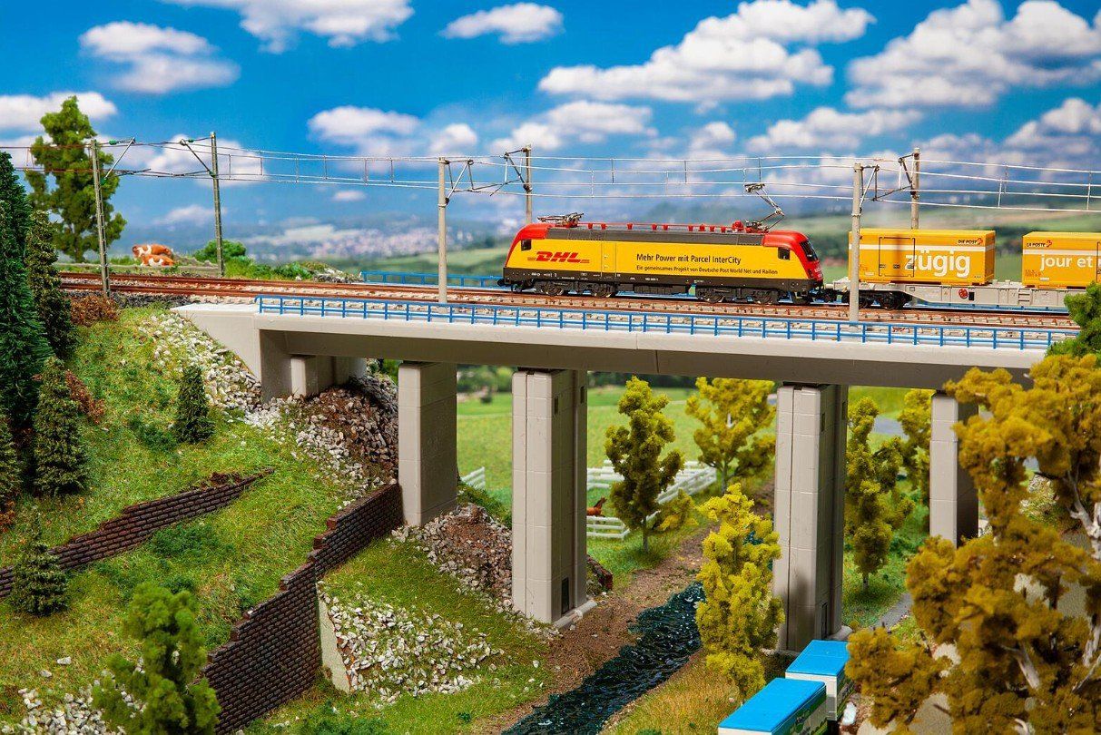 Faller Modellini di ferrovie: Faller 222571 N Betonbrücke – Nuovo e nell'imballaggio originale da Neukirch an der Thur venduto da MoBa-Artikel 1