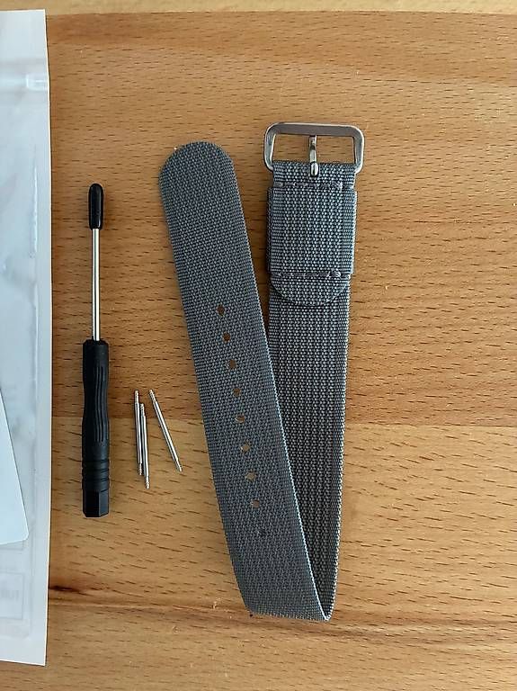 Armbänder & -reifen: Nylonarmband 20 mm grau – Neu und originalverpackt aus Hirzel von mak_9tmr 1