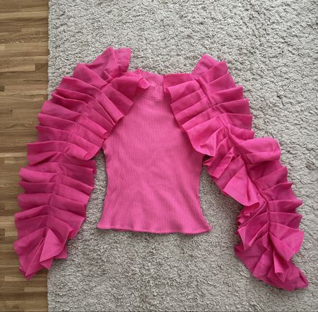 Pullover pink mit Rüschenärmel