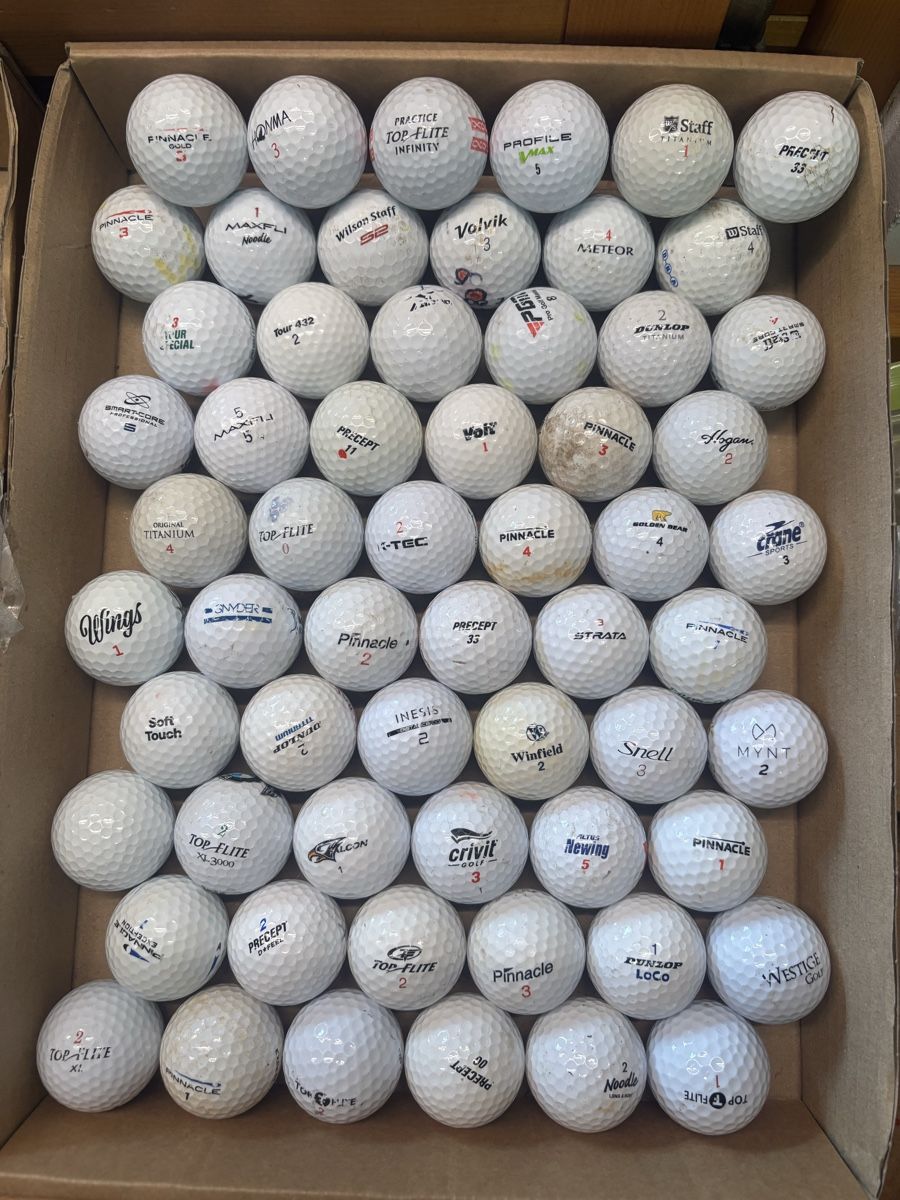 Ballons: 60x Golfbälle gemischte Marken – D'occasion à Küssnacht am Rigi par Duwir
