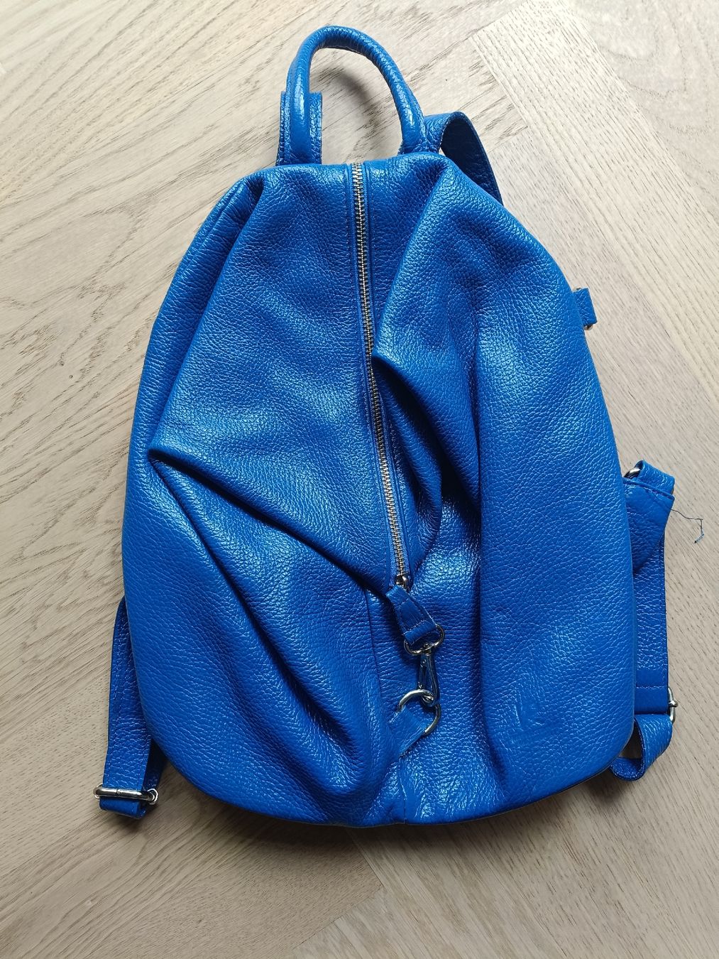 Zaini: Blauer Lederrucksack - Top Zustand! – Usato da Adliswil venduto da Vimovi