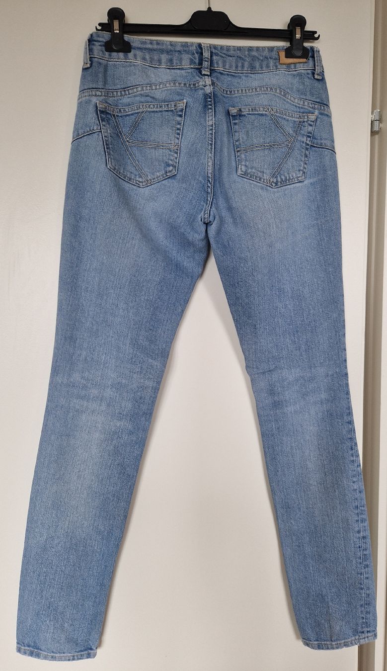Kookai Jeans: Jeans Kookai slim size 36 – Usato da Lausanne venduto da Issss 2