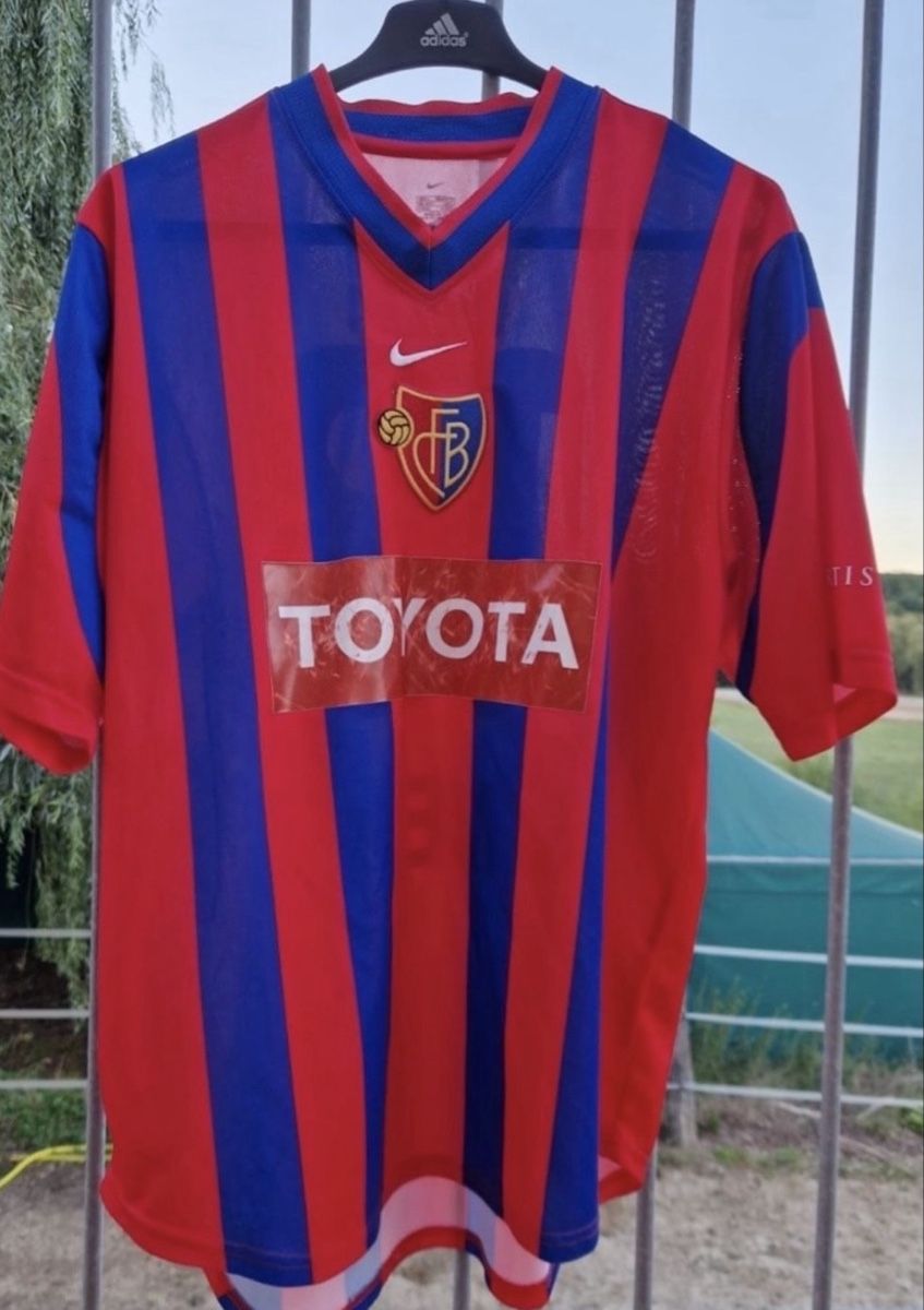 Canottiere & Pantaloni: FC Basel Trikot Gimenez 13 – Usato da Basel venduto da eli_n5yh
