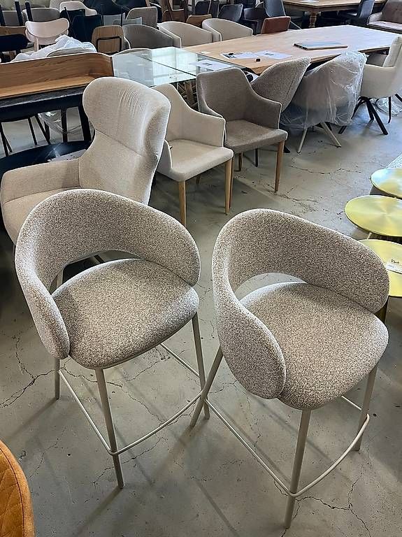 Kave Home Tabourets: Kave Home Barhocker Maina Chenille Stoff beige – Neuf (Voir description) à Zollikofen par uniqueroom 1