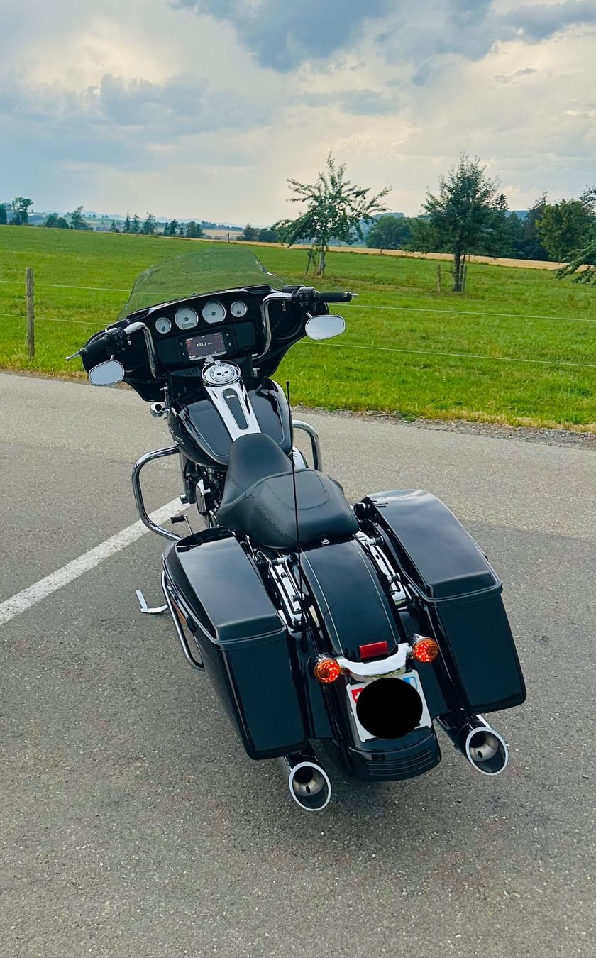 Harley-Davidson Touring: Harley Davidson Street Glide FLHX – Usato da Sempach venduto da suissero_loco 7