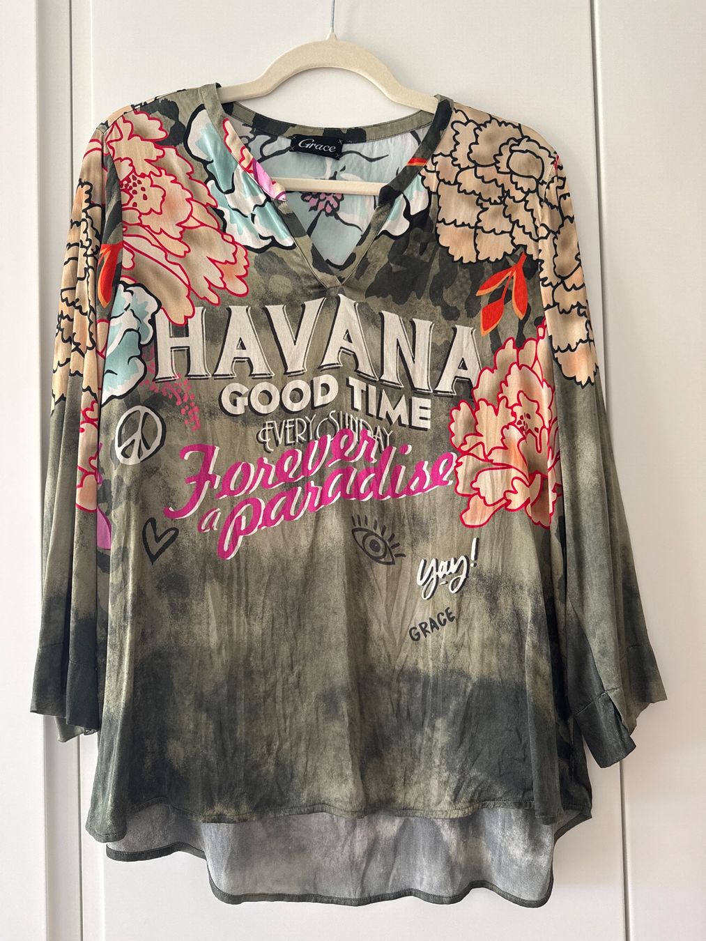 Grace Camicette: Bluse Grace M/L – Usato da Wettingen venduto da Elmadale