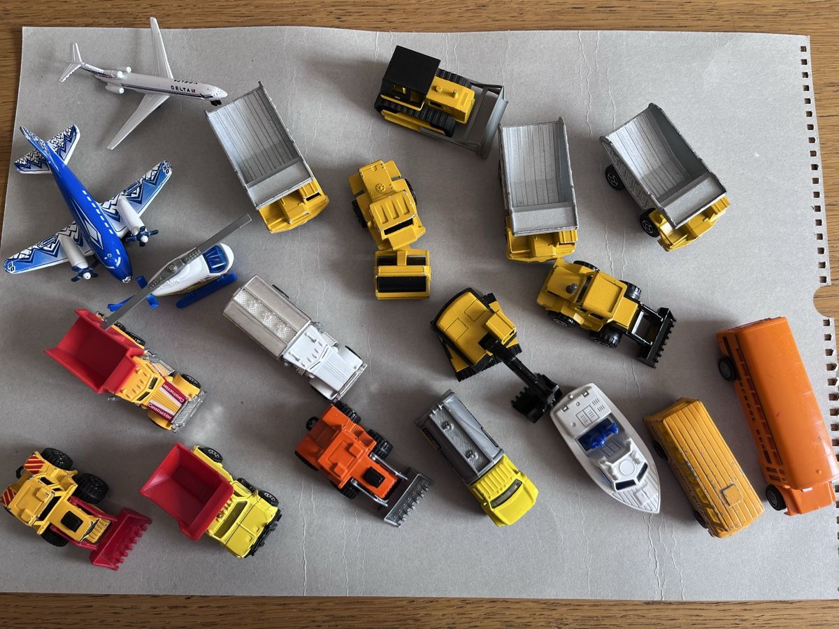 Jouets: Grosses Spielzeugauto – D'occasion à walenstadt par Blumenzeit