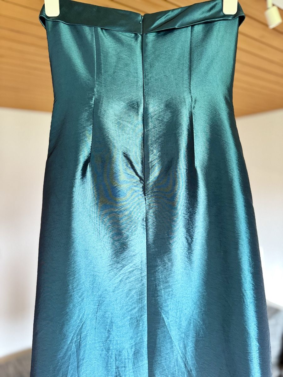 Vestiti: Kleid Magic Nights Gr. 36-38 – Usato da Gommiswald venduto da Aloha.Spirit 5