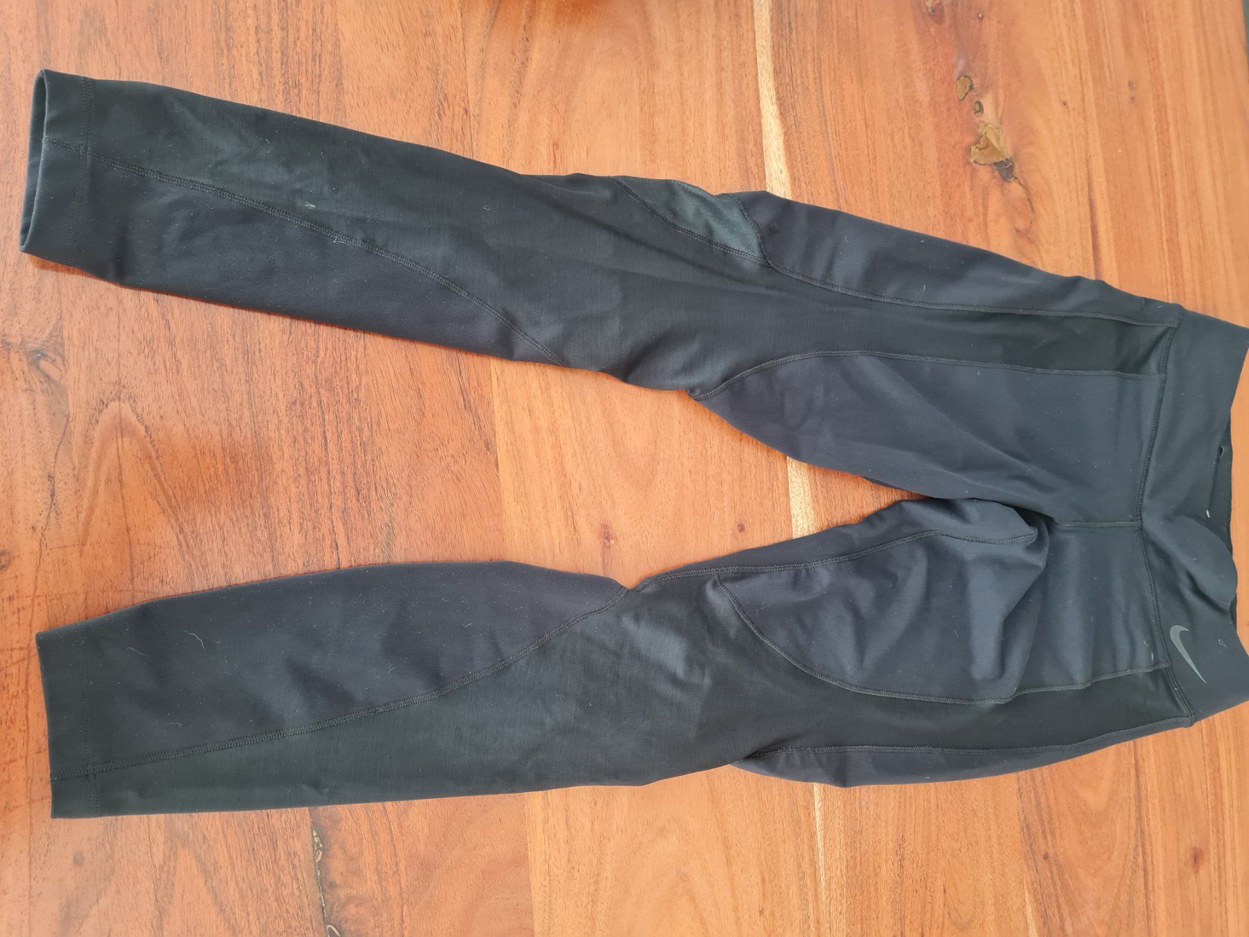 Nike Leggings: Nike leggings tights – Usato da Niedergösgen venduto da topol14