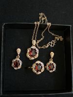 Parure élégante avec pierre rouge - Idée cadeau!