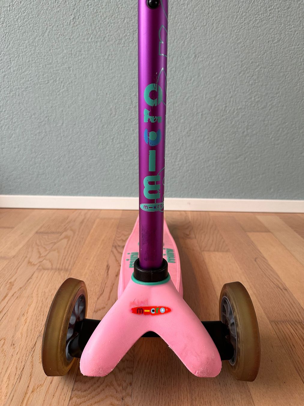 Micro Kickboard: Micro Mini Scooter (pink) – Usato da Winterthur venduto da MiWalse 2