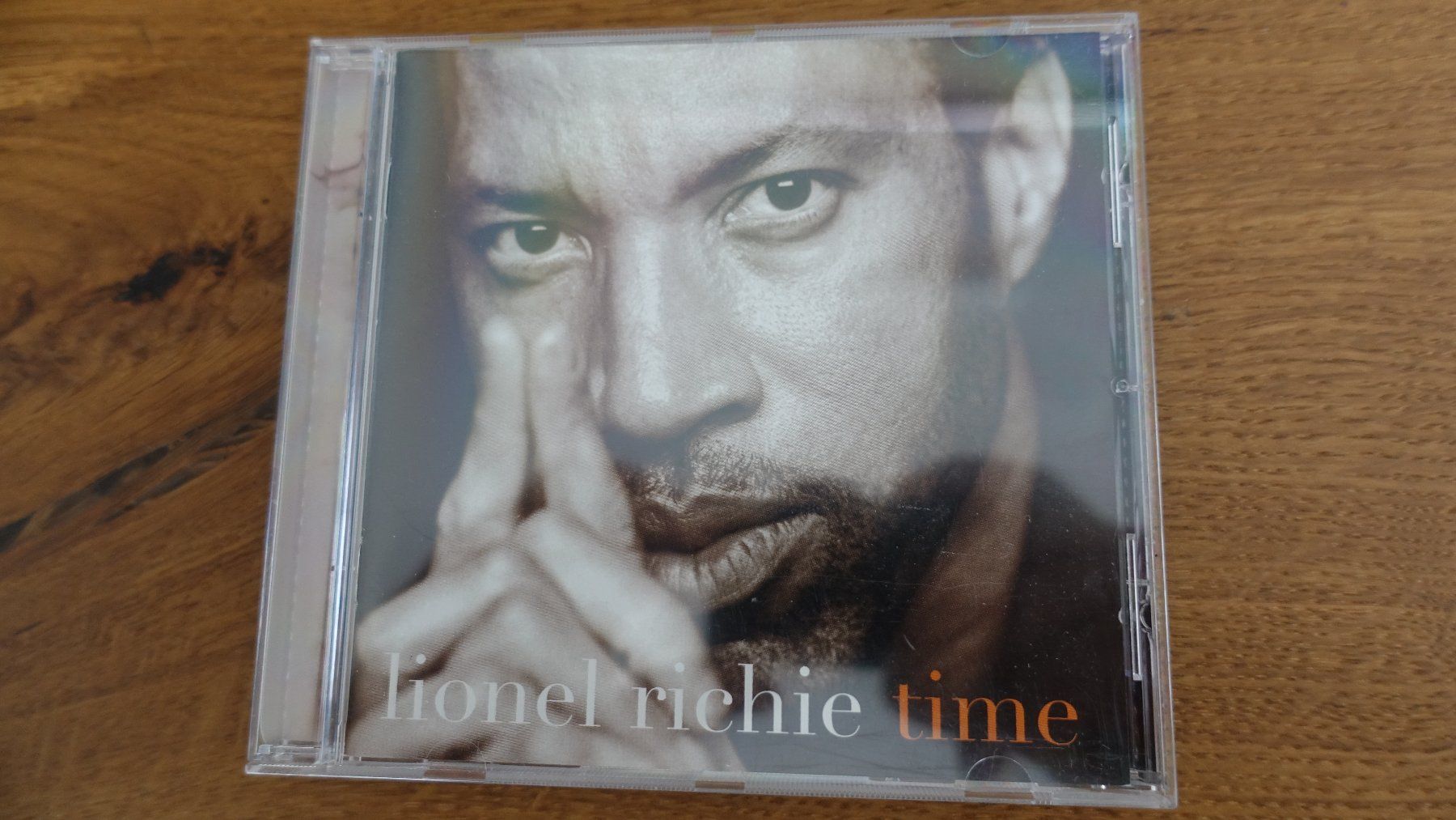 CD: CD - Lionel Richie - TIME – Usato da Schwyz venduto da Burnsdesign
