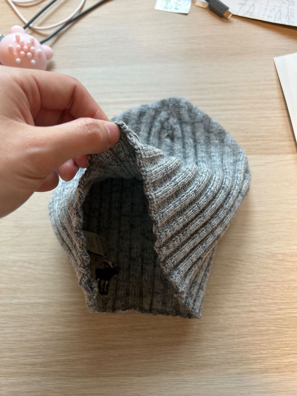 Hüte, Mützen & Caps: Ribbed Beanie Hat – Gebraucht aus Zürich von Mmmico 2