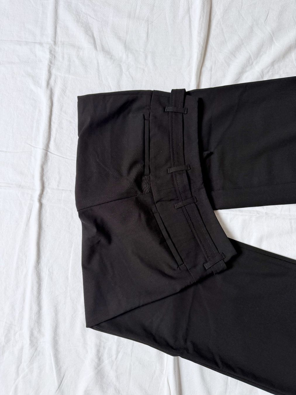 H&M Pantaloni: H&M Hose Gr. 36 - elegant, schwarz, mit Bindegürtel, NEU – Nuovo (secondo la descrizione) da Basel venduto da Solaia28 4