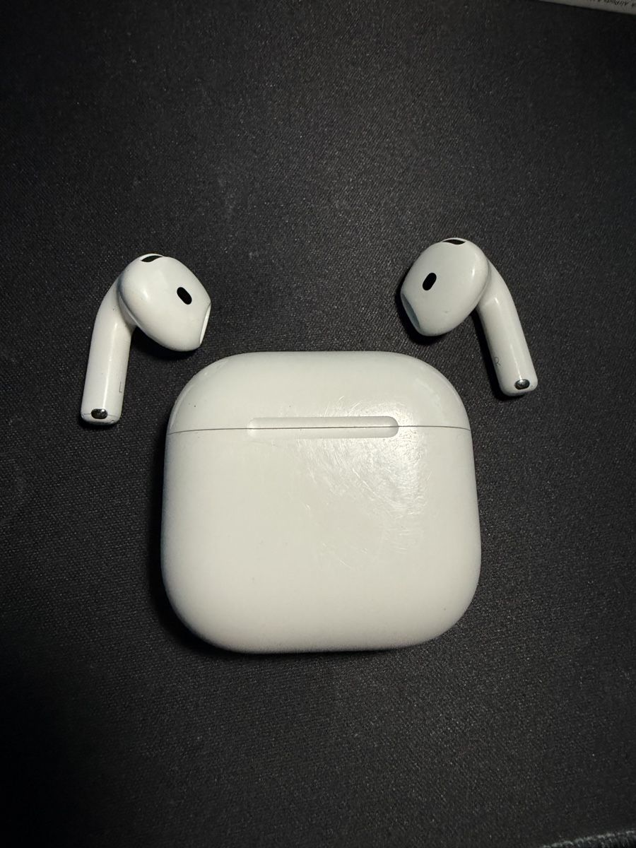 Apple Kopfhörer: Airpods 4 mit ANC – Gebraucht aus Dänikon ZH von RAFIMIKI 1